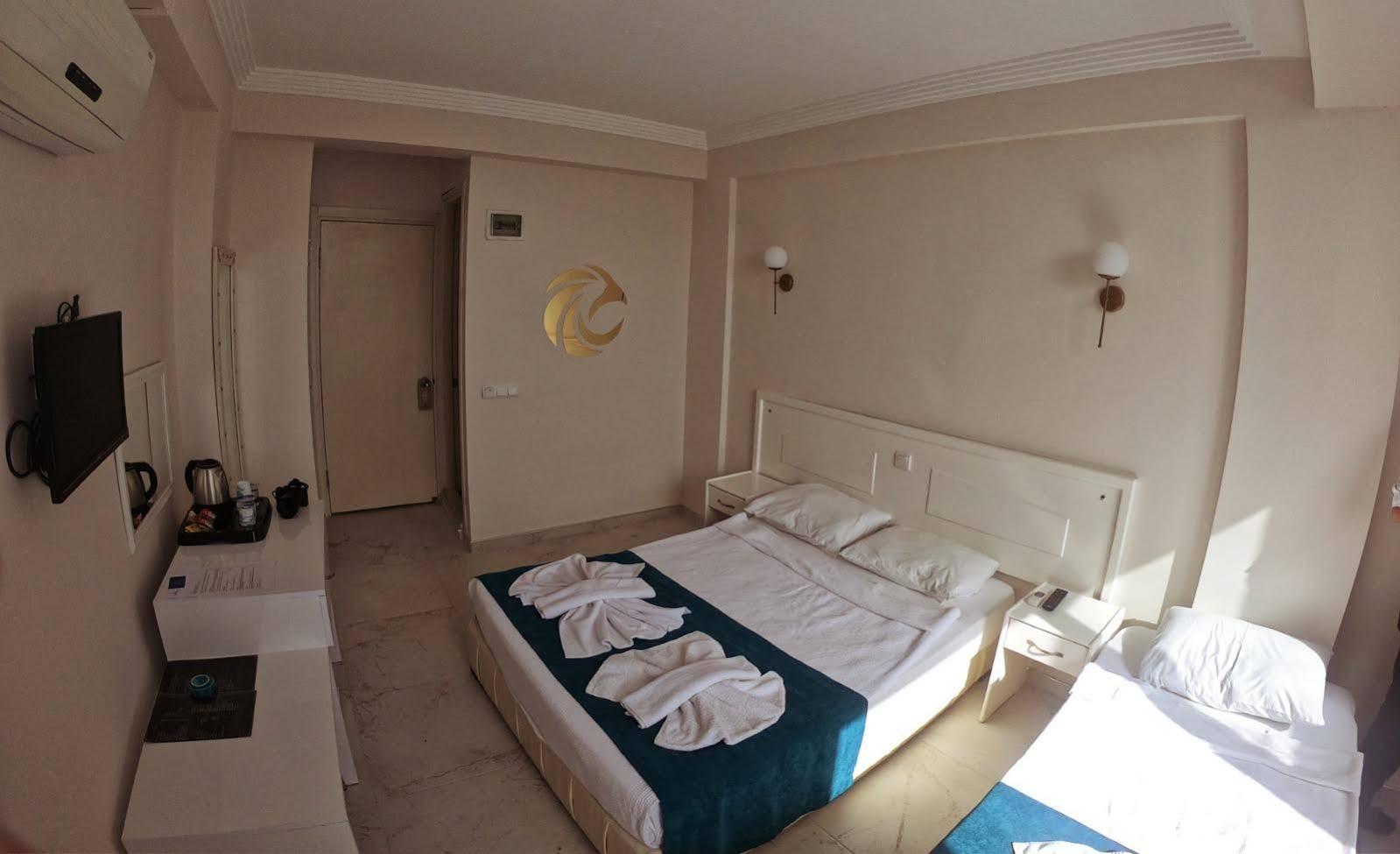 Aquila Beach Hotel 페티예 외부 사진
