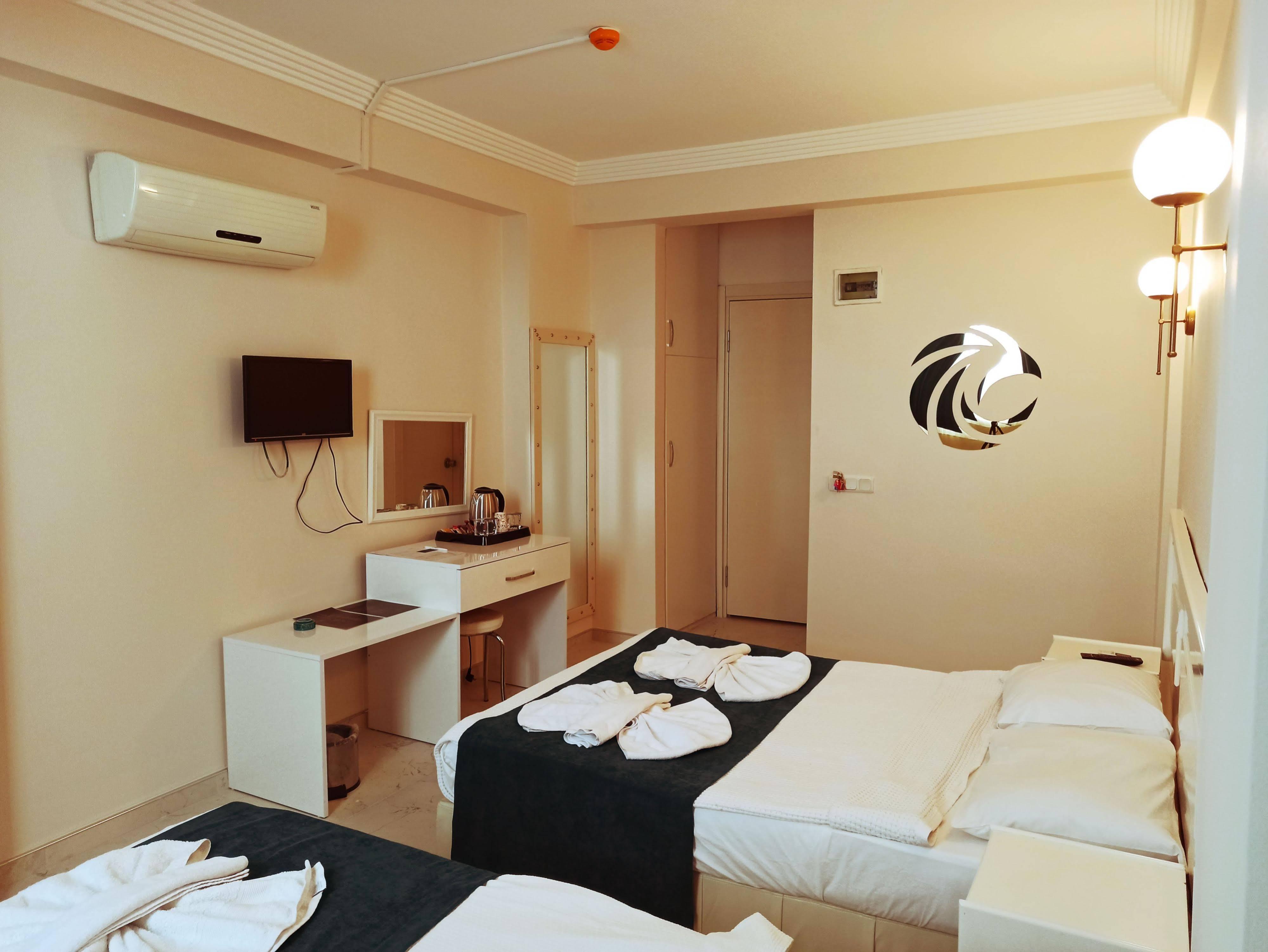 Aquila Beach Hotel 페티예 외부 사진