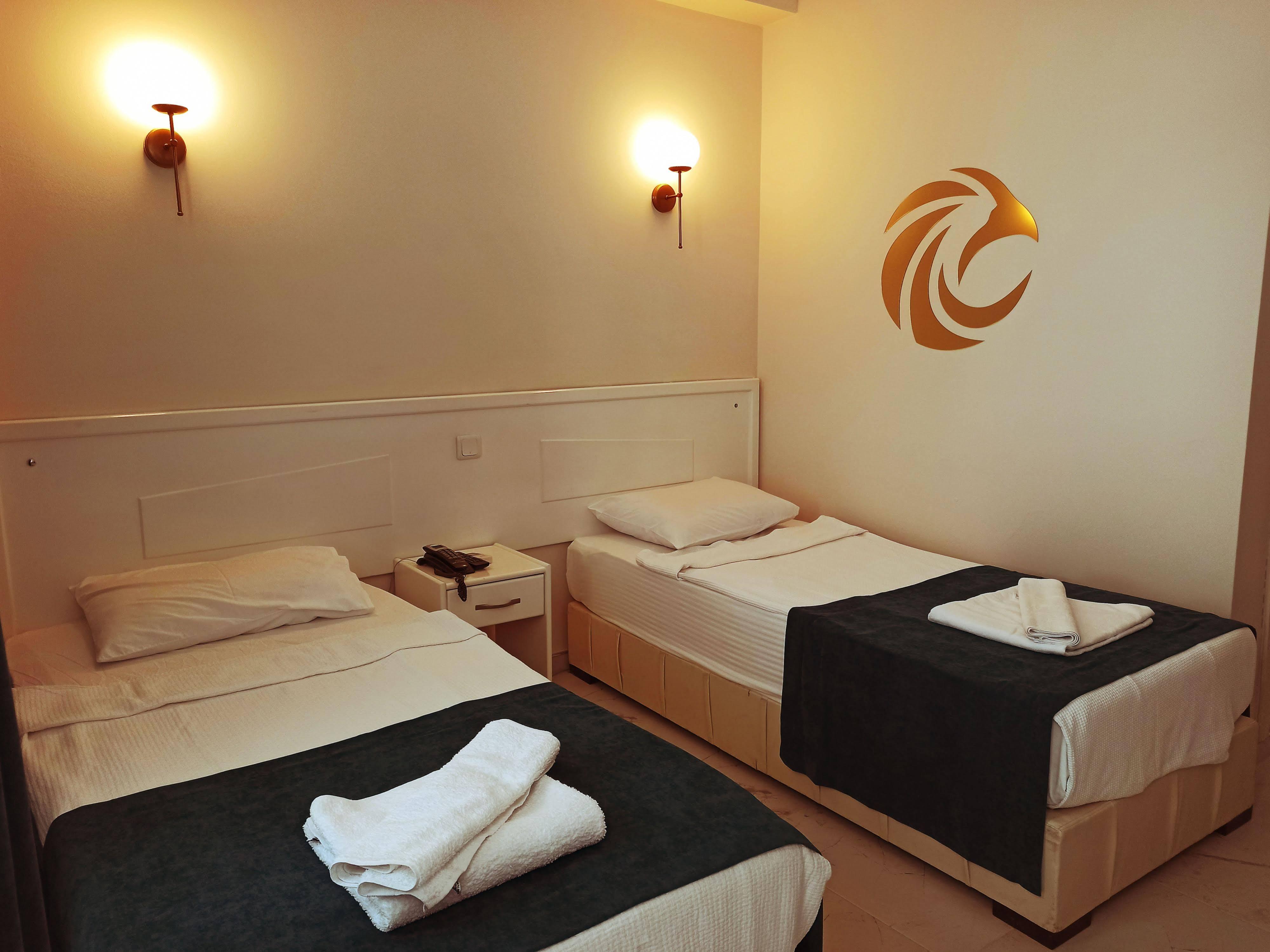 Aquila Beach Hotel 페티예 외부 사진